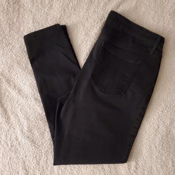 Old Navy Denim - Old Navy Rockstar Super Skinny Jeans sz 16